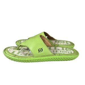 Born Women's Electric Green Textured Leather Thong Sandals Kiwi Cushioned Size 6